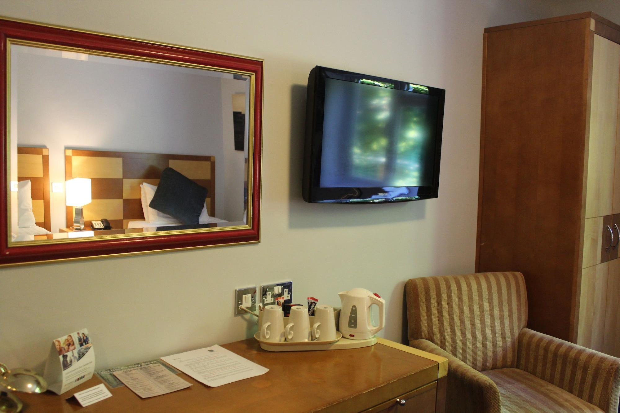Quality Hotel Ковентри Экстерьер фото